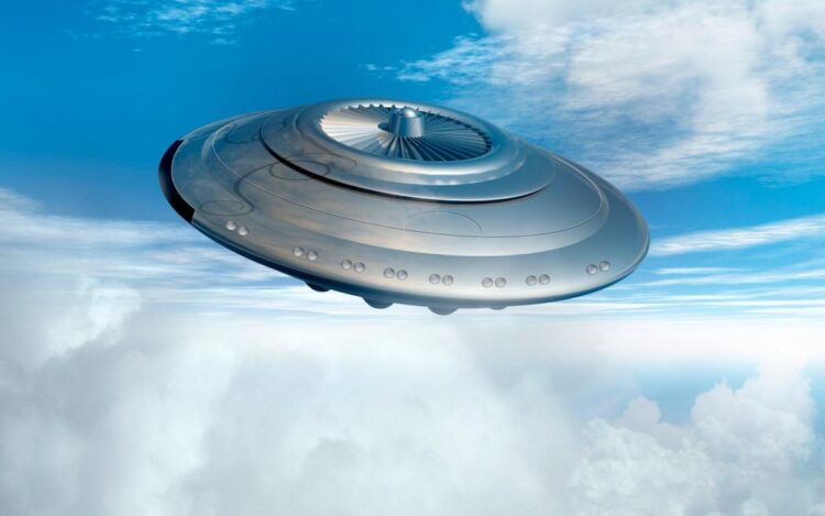 Recent UFO sightings could be probes from an alien mothership, says Pentagon official