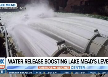 'High flow experiment': Dam release moves Lake Powell water into Lake Mead near Grand Canyon