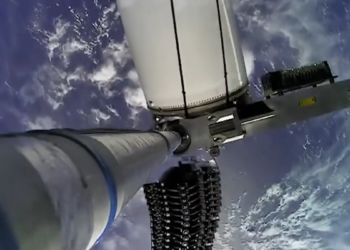 Starlink satellites fall from the sky and Virgin Orbit goes bust