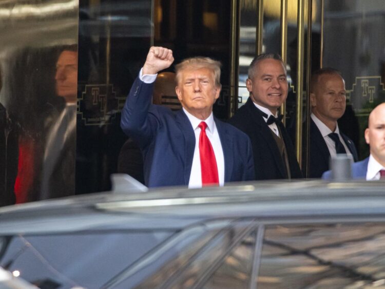 Trump’s fingers were so dry during his arraignment he needed lotion before he could be fingerprinted, according to a new report from Yahoo News