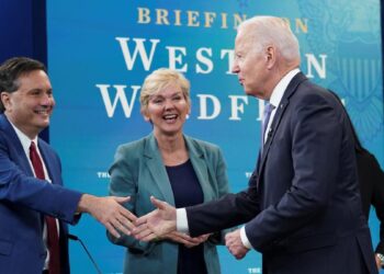 Biden admin moving forward with light bulb bans in coming weeks