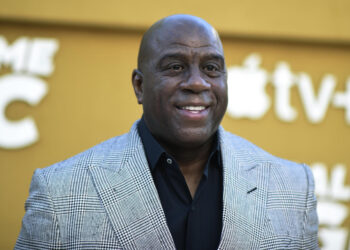 Magic Johnson delivers another assist in Commanders purchase