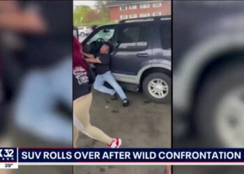 Chicago woman charged after seen dragging boyfriend with car, flipping vehicle over after crash: Police