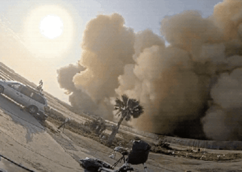 Powerful Blast from SpaceX’s Starship Damages Launch Pad and Wrecks Nearby Minivan