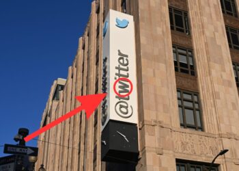 Elon Musk painted over the ‘w’ on Twitter’s sign at its San Francisco headquarters, changing it to ‘Titter’