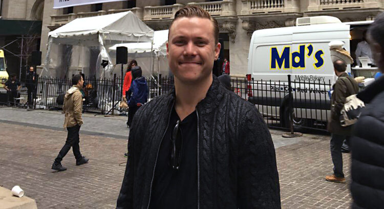 Video shows Cash App founder Bob Lee seen staggering and asking for help after stabbing