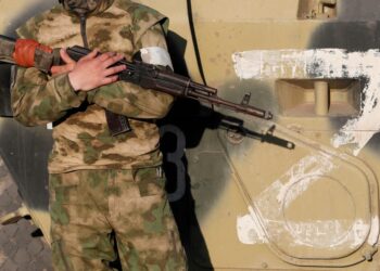 Russian Warmongers Celebrate Beheading Video of a Still-Alive POW