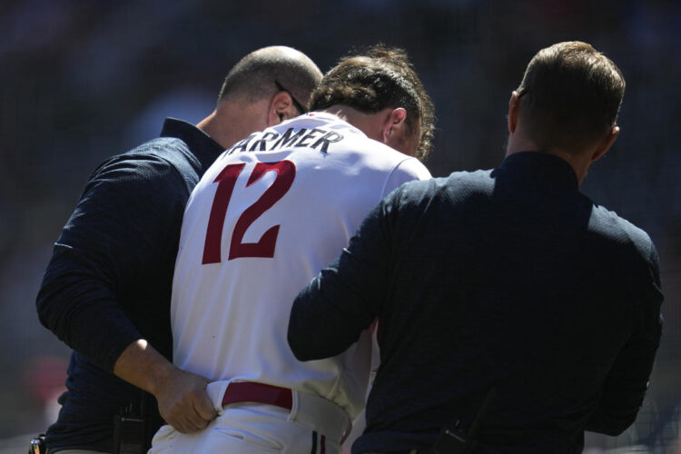 Twins’ Farmer hit in face by 92 mph pitch; oral surgery next