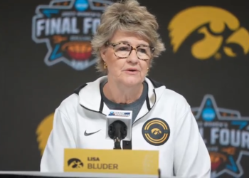 Iowa coach Lisa Bluder brushes off Dawn Staley’s frustration about ‘bar fight’ comment