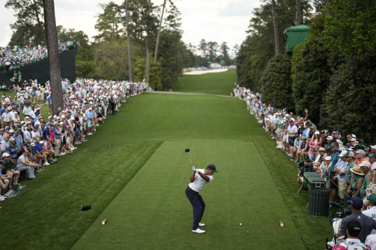 Tiger Woods’ painful Masters walk results in opening 74