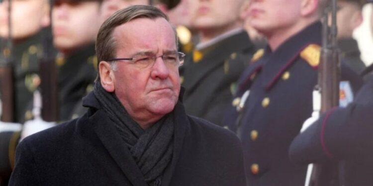 Russian elite turning away from Putin – German Defense Minister