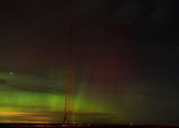 18 northern US states will be able to see the northern lights tonight. Here’s where.