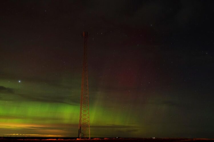 18 northern US states will be able to see the northern lights tonight. Here’s where.