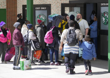 Maine city reopens arena to hundreds of asylum seekers