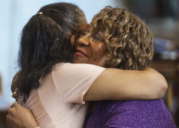 Families displaced from California neighborhood seek B