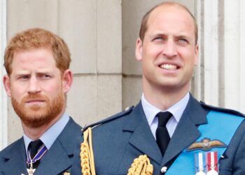 ‘The crown will win out over Tinseltown’