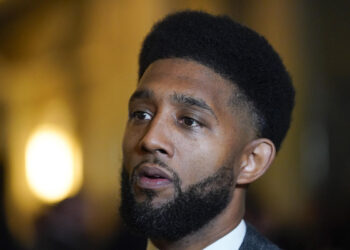 Baltimore mayor calls for ‘youth curfew’ after 2 teens shot