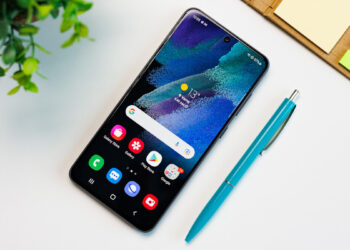 Hot rumor: Galaxy S23 FE will arrive late this year with a surprising chipset under the hood