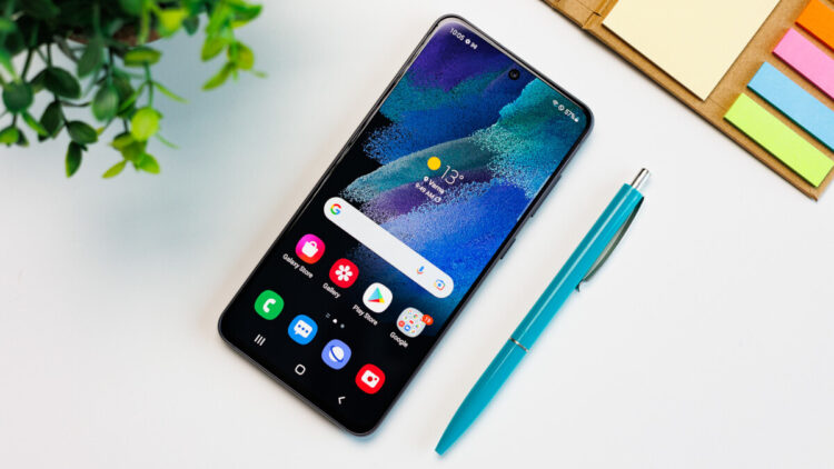 Hot rumor: Galaxy S23 FE will arrive late this year with a surprising chipset under the hood