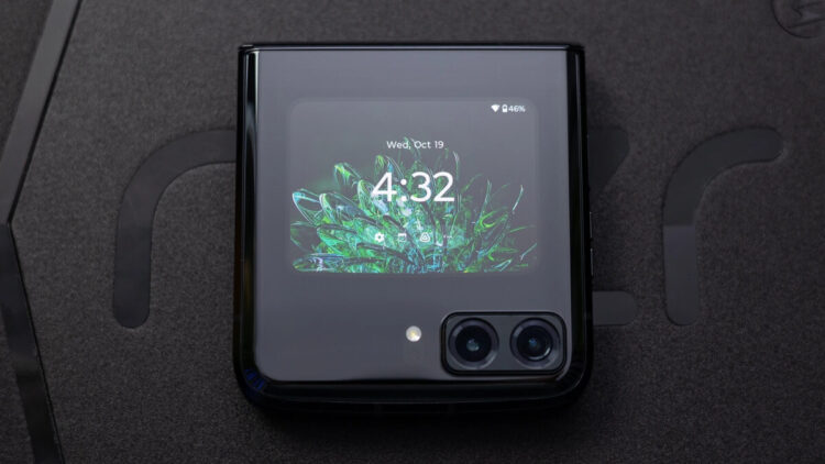 Motorola teases an upcoming Razr foldable with a large external display and breakthrough refresh rate