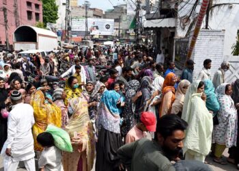 Pakistanis reeling under skyrocketing inflation as cash-strapped government struggles to stabilise economy