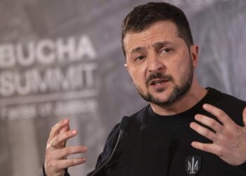 Zelenskyy visits Poland to thank ally and meet Ukrainians