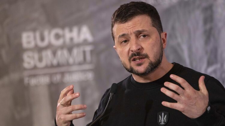 Zelenskyy visits Poland to thank ally and meet Ukrainians