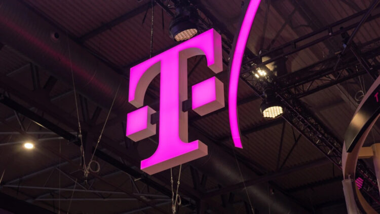 T-Mobile to provide Veterans Affairs with 50,000 new lines and rural clinics broadband