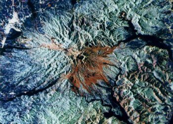 Leaked Pentagon docs show the shot-down Chinese spy balloon may have had a feature known as ‘synthetic aperture radar’ that can see through certain materials, WaPo reports