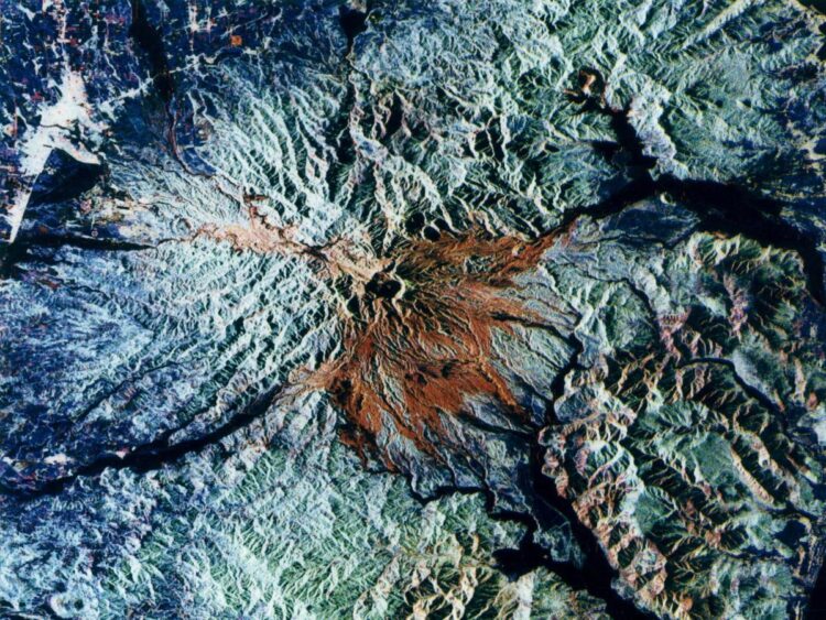 Leaked Pentagon docs show the shot-down Chinese spy balloon may have had a feature known as ‘synthetic aperture radar’ that can see through certain materials, WaPo reports