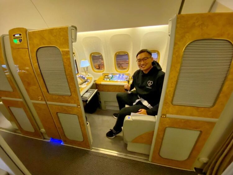 I spent $7,000 on a first-class Emirates flight from Dubai to Korea and was pampered with an airport chauffeur, a lie-flat bed, and an in-flight shower
