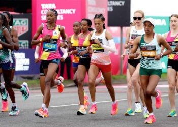 Trans Marathoner Defeats 14,000 Women in Race after Competing as Man Months Earlier