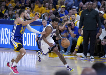 Monk, Fox lead Kings past Warriors 118-99 to force Game 7