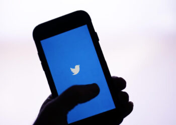 Twitter pulls check mark from main New York Times account