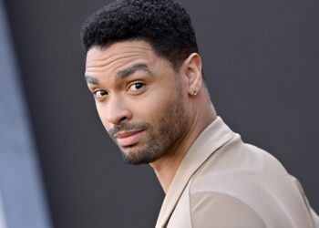Regé-Jean Page says he regrets making the same mistake as Robert Downey Jr. in ‘Iron Man’ by agreeing to wear armor for ‘Dungeons & Dragons’: ‘You’re hot all day’
