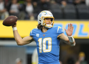 Chargers pick up Herbert’s 5th-year option, decline Murray’s