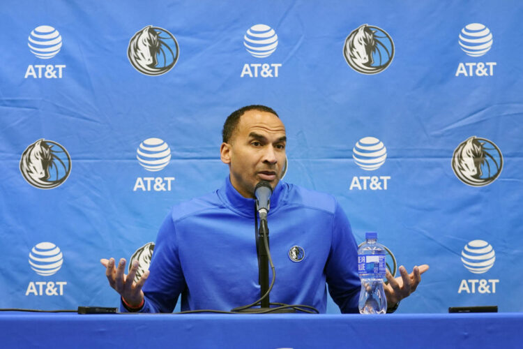 Mavericks fined $750,000 by NBA for sitting players