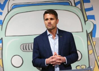 Anheuser-Busch CEO releases statement amid UC grad Dylan Mulvaney, Bud Light backlash