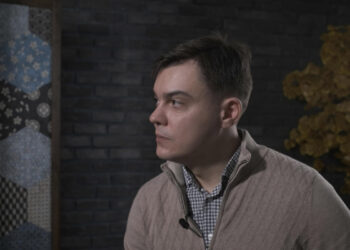 Elite Putin security officer defects