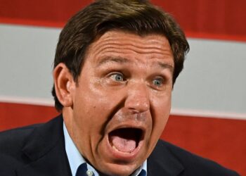 Ron DeSantis Mocked After ‘Buzzword Diarrhea Of The Mouth’ Rant Against ‘Woke’