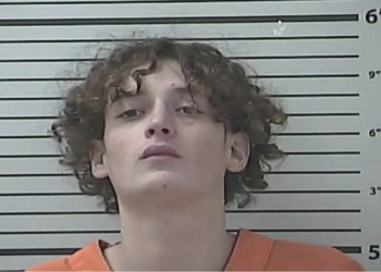 Arrest made after 6 Mississippi Coast teenagers shot at Bay St. Louis house party Arrest made after 6 Mississippi Coast teenagers shot at Bay St. Louis house party