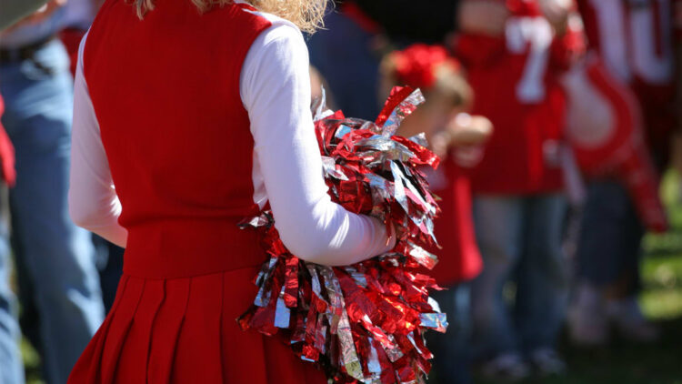 2 Cheerleaders Shot After One Accidentally Steps Into Wrong Car: Report