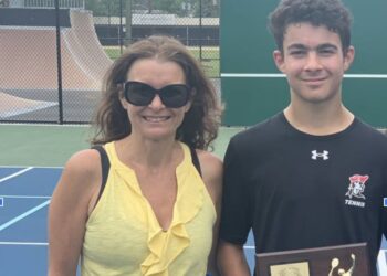 A United passenger says she was ‘humiliated’ by a supervisor who wouldn’t alert other travelers to her son’s ‘life-threatening’ peanut allergy