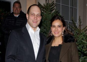 Actress removed her children from private school when they were given iPads