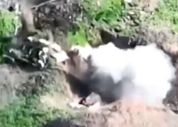 ‘Magyar Birds’ shock Russian occupiers by flying explosive drone directly into their dugout