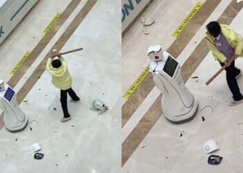 Woman videoed angrily smashing robot in Chinese hospital garners sympathy online