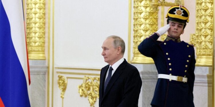 Russian political scientist comments on what Russian security forces think of Putin