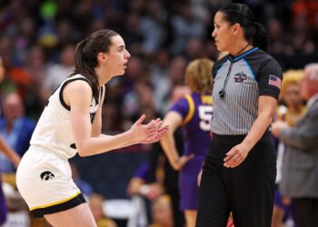 Controversial calls and Kim Mulkey’s antics overshadowed the women’s national championship game