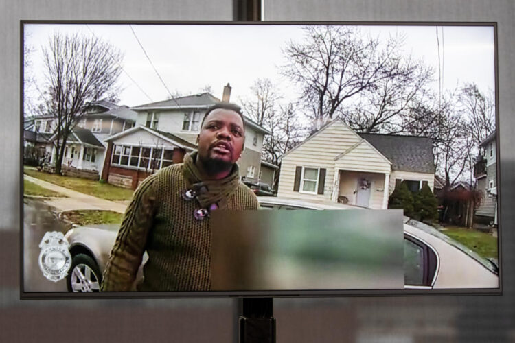 Police reform divides community where cop killed Black man