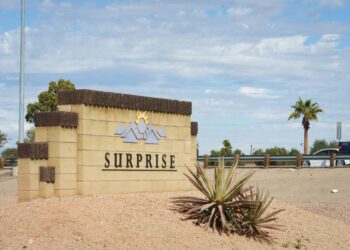 Man accused of secretively photographing undressed women at his Surprise business